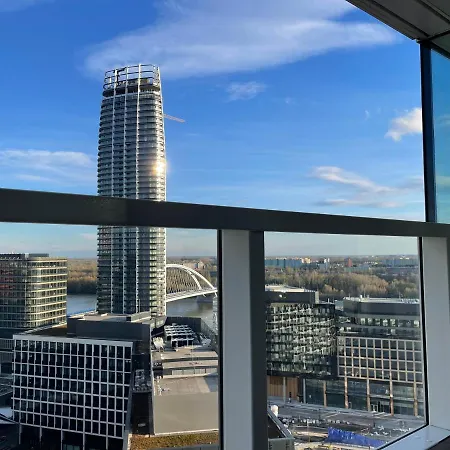 Sag 19th Floor Panorama 2 Free Parking Free Wifi *