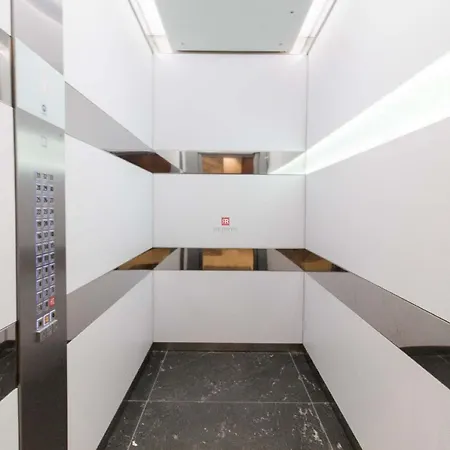 Lägenhet Sag 19th Floor Panorama 2 Free Parking Free Wifi *